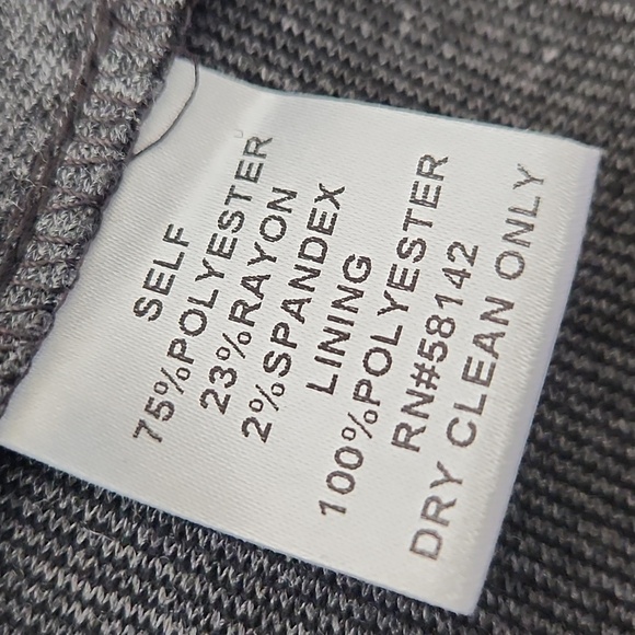 Ruffled Collar Knit Dress - Picture 6 of 7